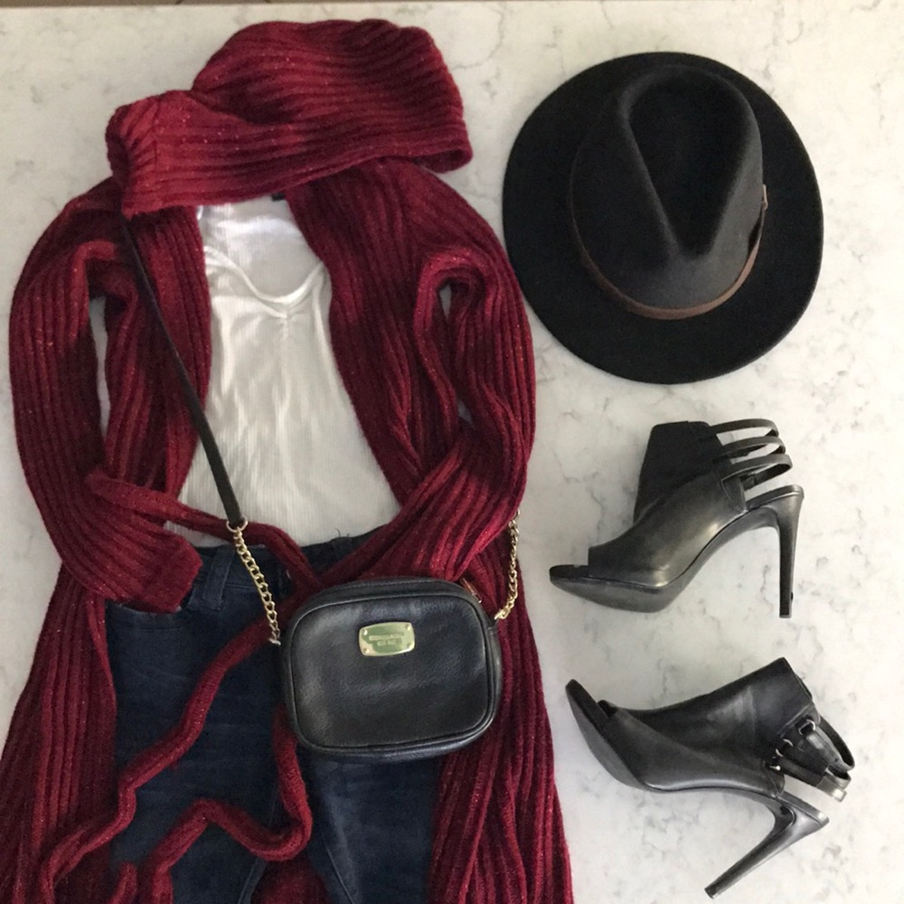 📍SOLD📍Red trench sweater cardigan 💋